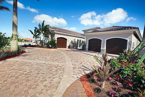 Best Residential Driveway Paver Services  in Libertyvle, IL